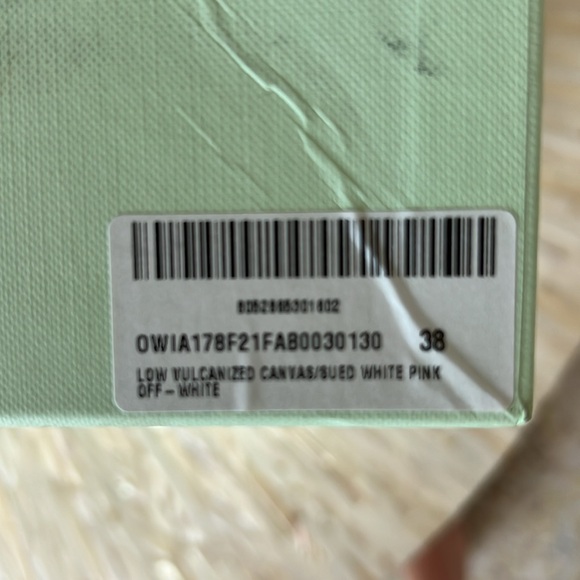 Off-WHITE BRAND NWT low vulcanized canvas suede white pink nwt - Picture 9 of 9